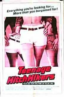  Путешествующие автостопом подростки 